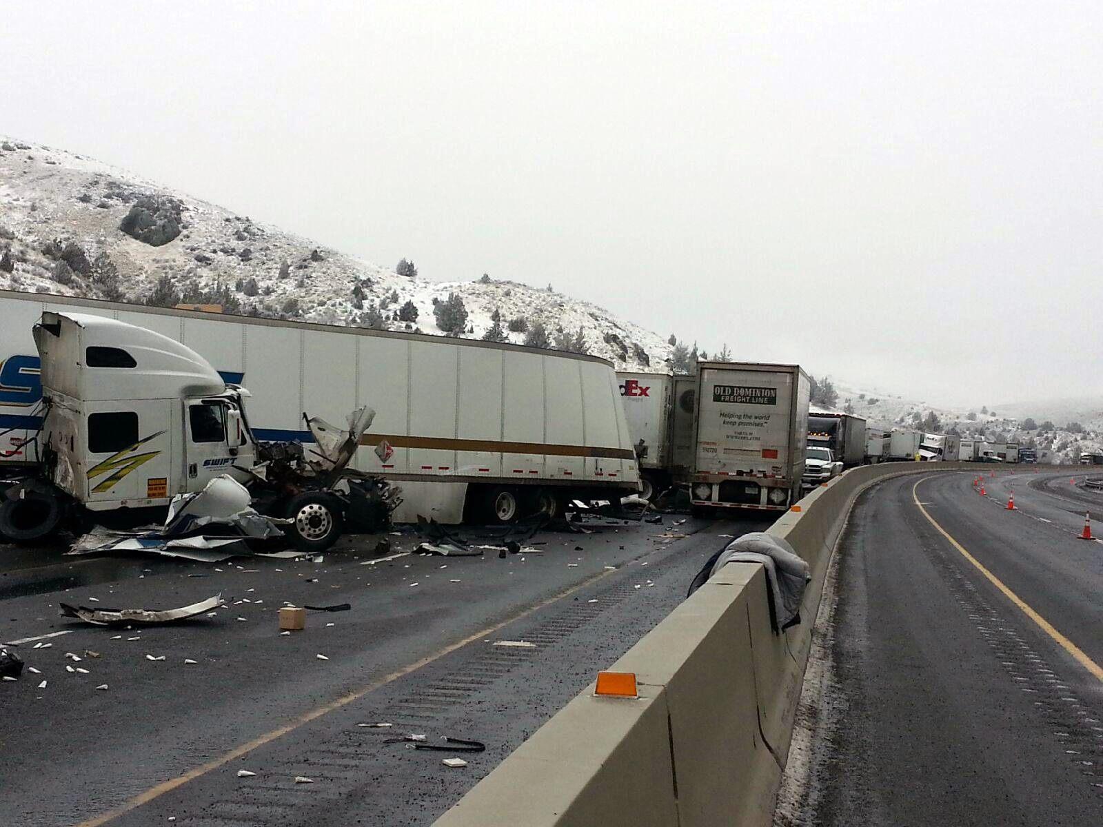 Oregon freeway pileup involving 12 tractor-trailers