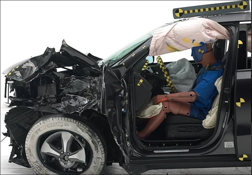 Dummy's position in 2016 Acura MDX IIHS small overlap frontal crash test