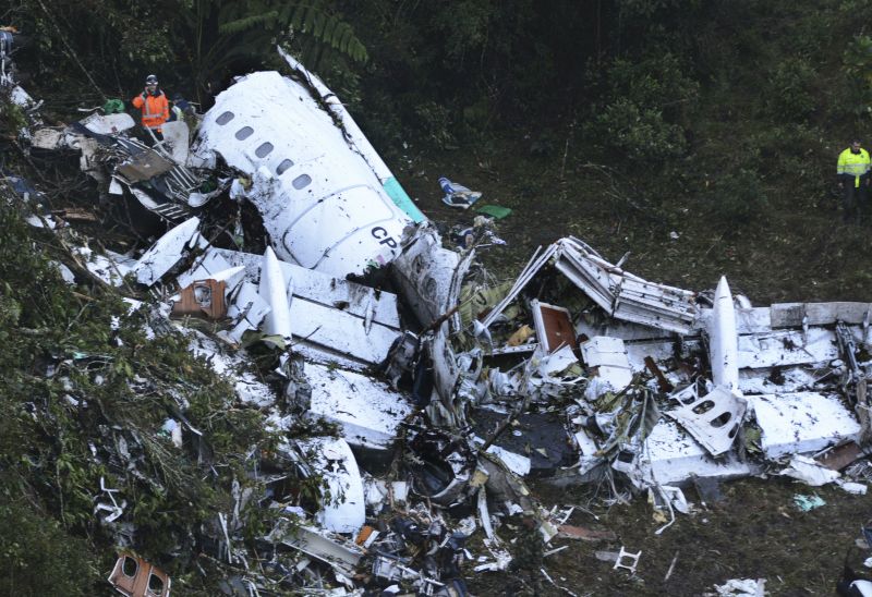 Soccer-crash jet was at limit of its range on fatal flight