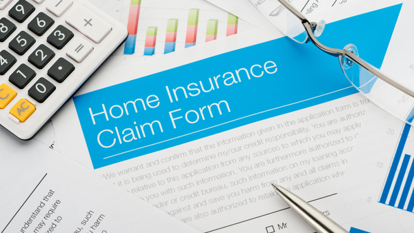 What kinds of claims should you expect to face over the summer months? It may depend on where you live. (Home insurance Stock photo ID:30112256)